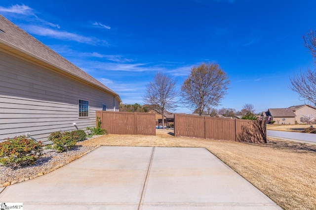 105 Cooper Oaks Ct, Simpsonville, SC 29681 - view of patio with fence