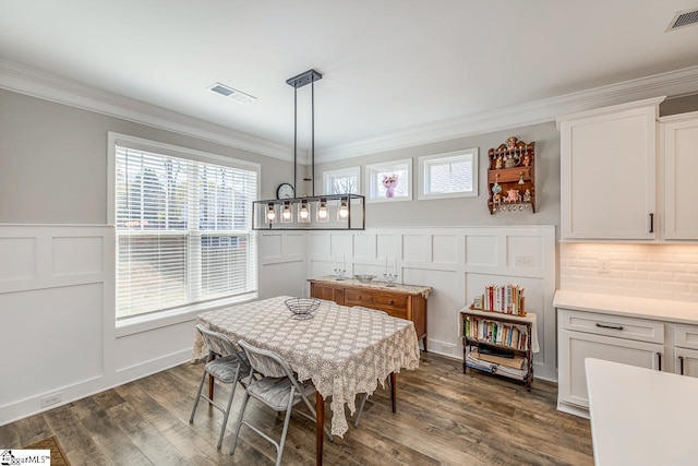 7 Ridgebury Pl, Greenville, SC 29607 - dining space featuring dark wood-style flooring, ornamental molding, and visible vents