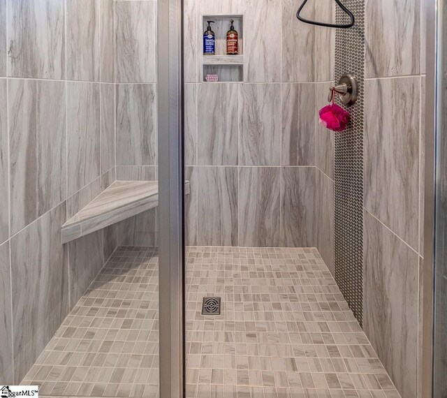 7 Ridgebury Pl, Greenville, SC 29607 - full bathroom featuring tiled shower