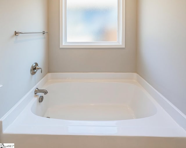 7 Ridgebury Pl, Greenville, SC 29607 - full bath featuring a garden tub