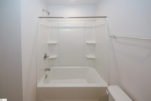 full bathroom featuring toilet