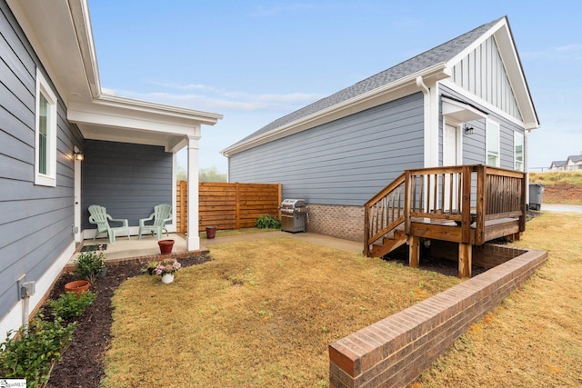 exterior space featuring fence