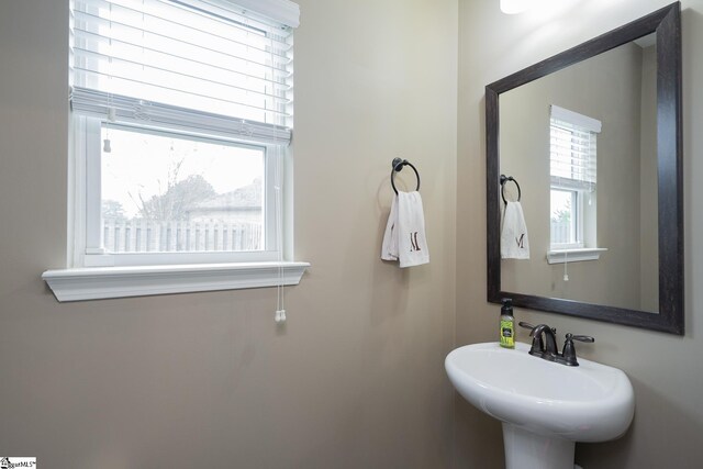 313 Rosendale Way, Simpsonville, SC 29681 - bathroom with a sink