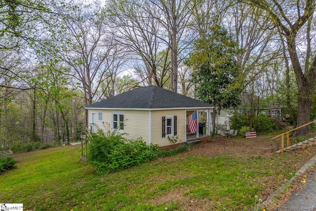 123 Cobb St, Easley, SC 29640 - view of front of house with a front lawn and roof with shingles