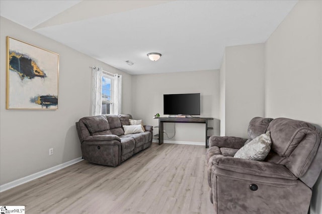 22 Kavanagh Ct, Greenville, SC 29611 - living room featuring light wood-style floors and baseboards