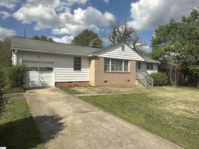 view of front of home featuring crawl space, roof with shingles, a front yard, an attached garage, and driveway