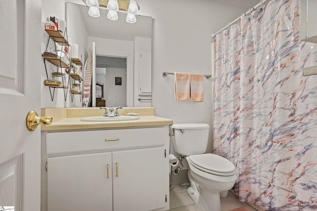 full bathroom with toilet, curtained shower, and vanity