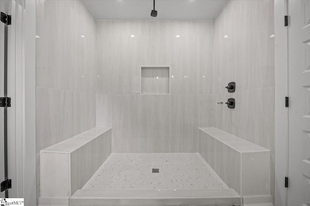 517 Windham Ln, Easley, SC 29642 - full bath featuring a sauna and a tile shower