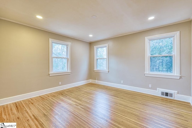 506 Parkview Dr, Spartanburg, SC 29302 - spare room with visible vents, baseboards, and ornamental molding