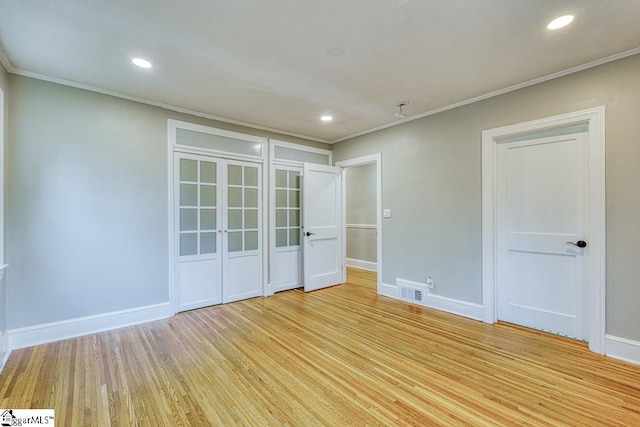 506 Parkview Dr, Spartanburg, SC 29302 - unfurnished room featuring ornamental molding, baseboards, light wood finished floors, and recessed lighting
