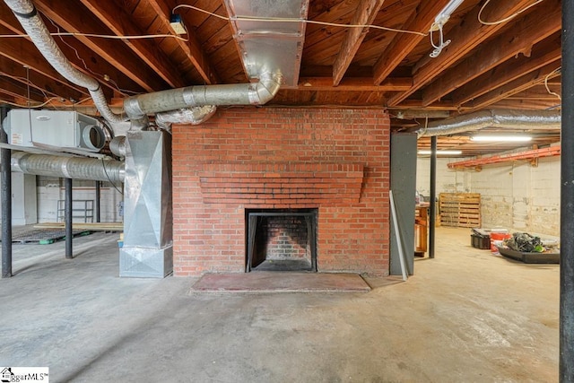 506 Parkview Dr, Spartanburg, SC 29302 - unfinished below grade area featuring a fireplace