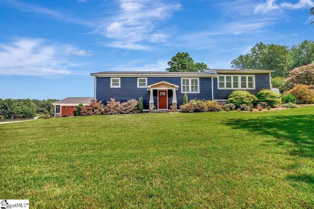 221 Lakeside Dr, Seneca, SC 29672 - split foyer home with a front yard