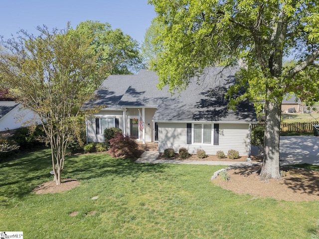 105 Berrywood Ct, Greer, SC 29650 - view of front of house featuring a front lawn and fence