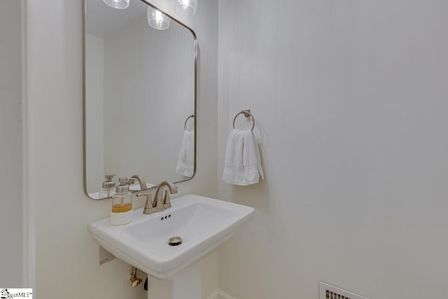 105 Berrywood Ct, Greer, SC 29650 - bathroom featuring a sink