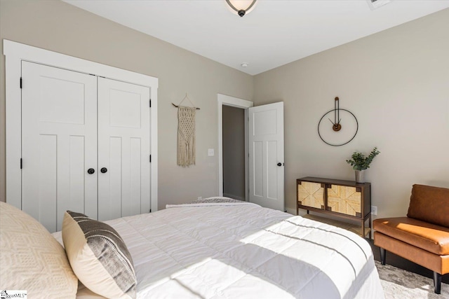 bedroom with a closet