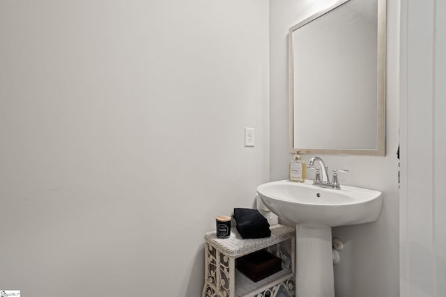 17 Starlake Rd, Simpsonville, SC 29681 - bathroom featuring a sink