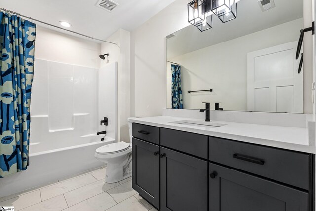 208 Orie Ct, Simpsonville, SC 29680 - full bath featuring toilet, vanity, shower / bath combination with curtain, and visible vents