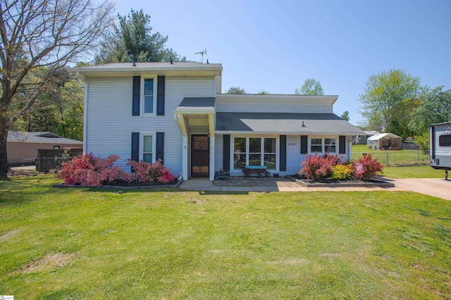 4041 N 101st Hwy, Greer, SC 29651 - tri-level home featuring a front yard and fence