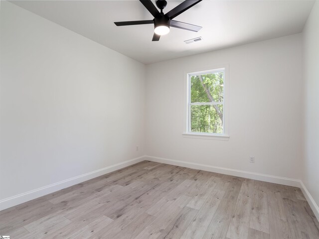 242 Queensbury Way, Spartanburg, SC 29302 - empty room featuring visible vents, baseboards, light wood finished floors, and a ceiling fan
