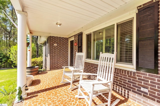 4150 Sandy Flat Rd, Taylors, SC 29687 - view of patio / terrace with a porch