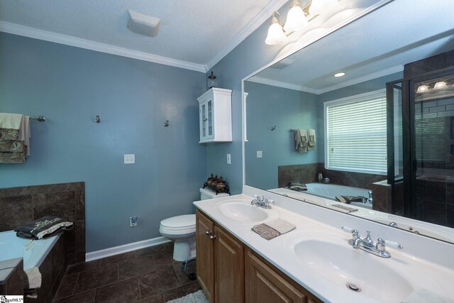 38 River Park Ln, Taylors, SC 29687 - full bathroom featuring a bath, baseboards, a sink, and toilet