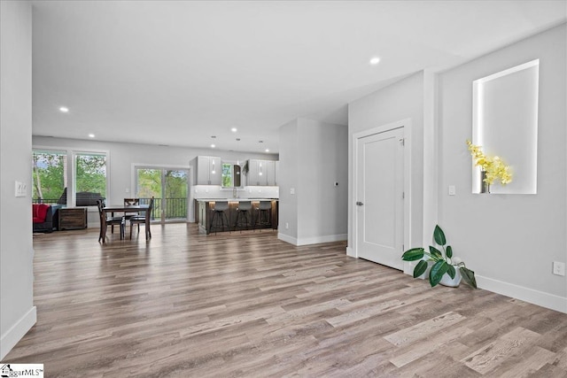308 Pineridge Dr, Spartanburg, SC 29303 - living room with baseboards, recessed lighting, and light wood-type flooring