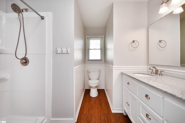 105 Ridgeland Cir, Easley, SC 29640 - full bathroom with wood finished floors, wainscoting, vanity, a shower, and toilet