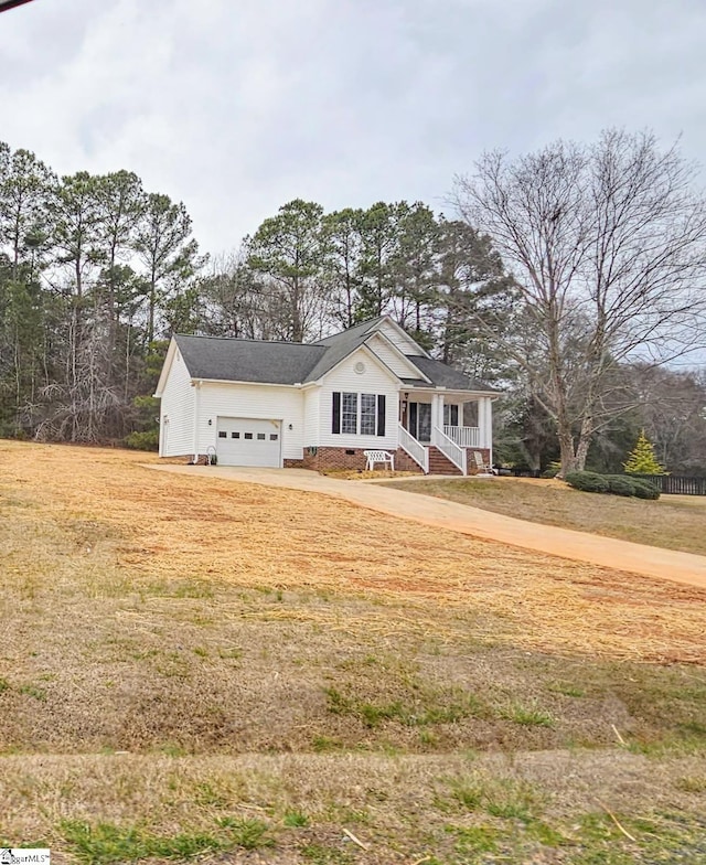949 Jones Mill Rd, Fountain Inn, SC 29644 - view of front of home featuring an attached garage, crawl space, a front lawn, and a porch