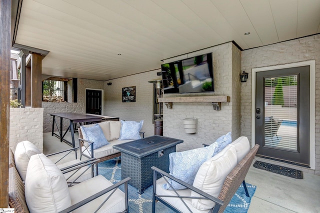 view of patio / terrace featuring an outdoor hangout area