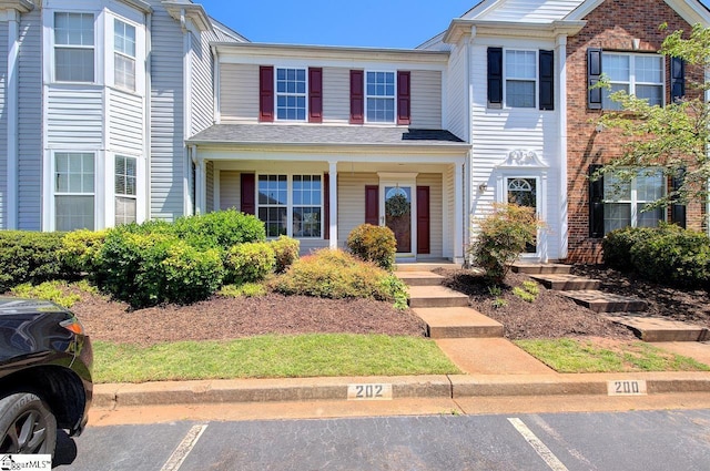 204 Braelock Dr, Greer, SC 29650