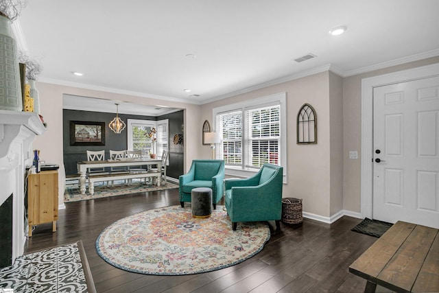 204 Thackston St, Fountain Inn, SC 29644 - entrance foyer featuring recessed lighting, wood finished floors, visible vents, baseboards, and a fireplace