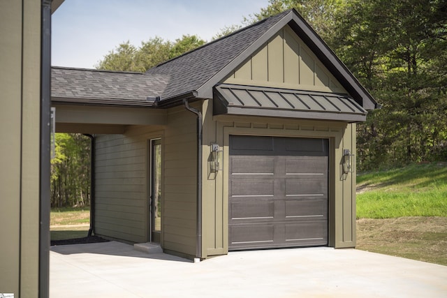 545 E Airport Rd, Greer, SC 29651 - view of garage