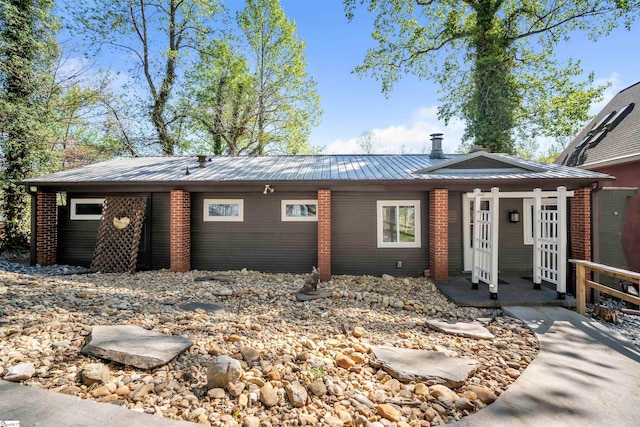 1506 W Lakeshore Dr, Landrum, SC 29356 - single story home featuring metal roof