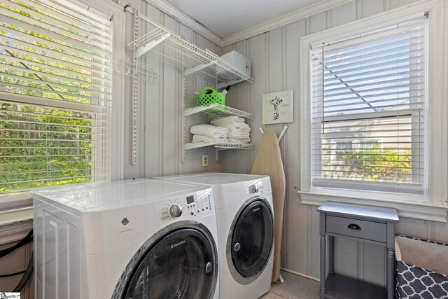 210 Keith Dr, Greenville, SC 29607 - laundry room with washer and dryer, laundry area, and ornamental molding