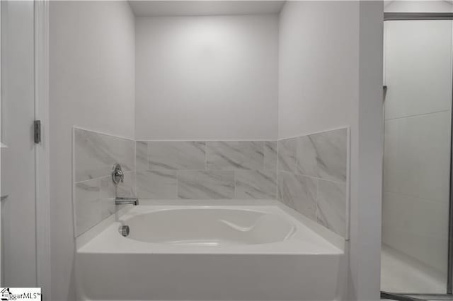 136 Light Spring Rd, Easley, SC 29642 - full bathroom with a bath