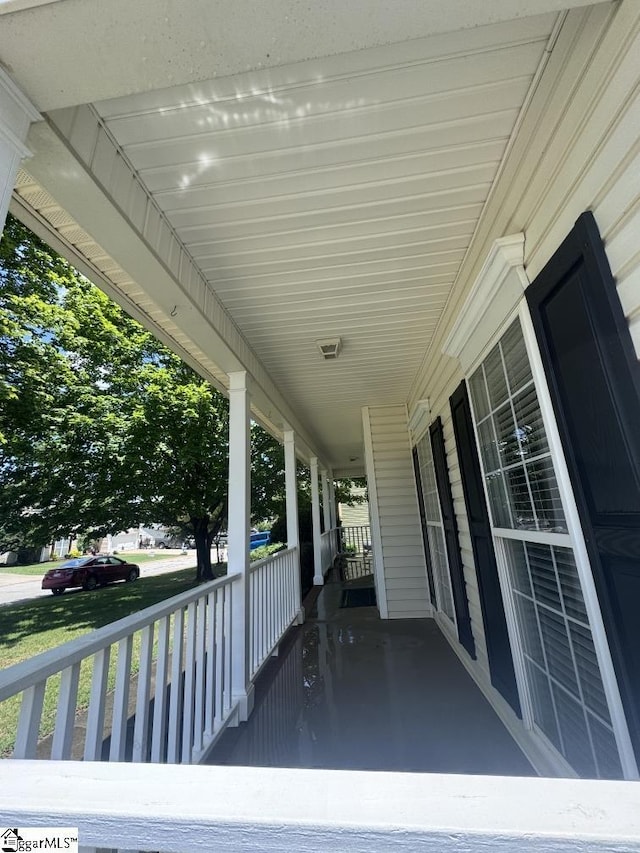 8 Glencove Ct, Simpsonville, SC 29681 - view of covered porch