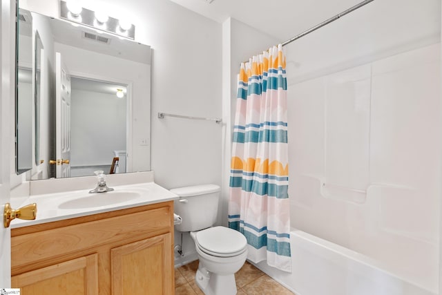 full bath featuring tile patterned floors, vanity, shower / bathtub combination with curtain, toilet, and visible vents