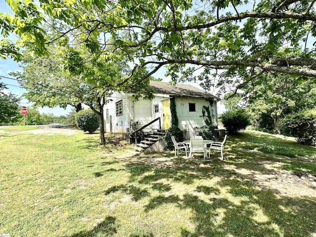 17920 Asheveille Hwy, Campobello, SC 29322 - view of yard with entry steps