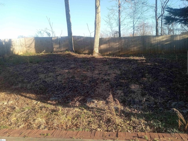 504 Airdale Ln, Simpsonville, SC 29680 - view of yard featuring fence
