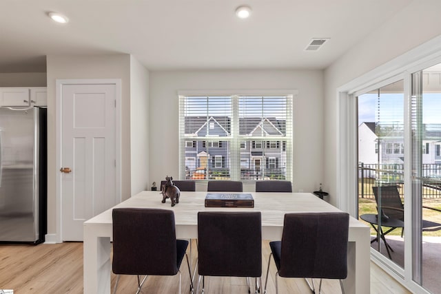 12 Hargrove Ct, Greenville, SC 29617 - dining area with light wood finished floors, visible vents, and recessed lighting