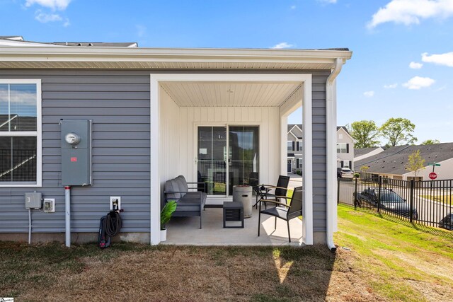 12 Hargrove Ct, Greenville, SC 29617 - rear view of house with fence and a patio
