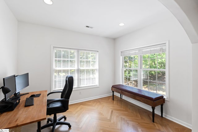 361 E Killarney Lk, Moore, SC 29369 - home office with baseboards, visible vents, arched walkways, and recessed lighting