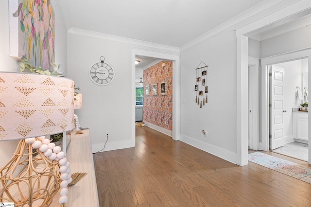309 Nebbiolo Ln, Simpsonville, SC 29681 - foyer featuring wood finished floors, crown molding, and baseboards
