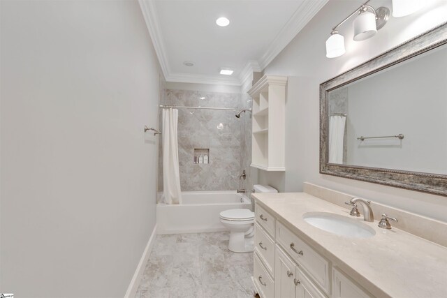 full bathroom featuring crown molding, vanity, shower / bath combination with curtain, baseboards, and toilet