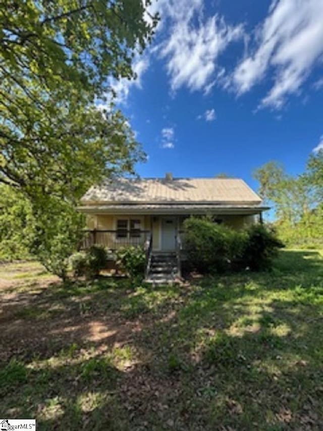 view of front of property