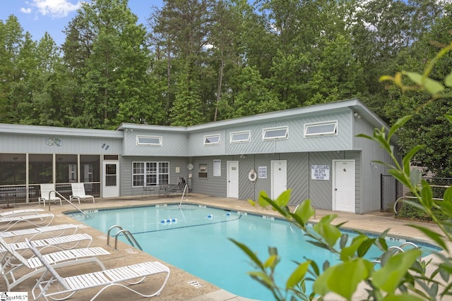 123 Sequayah Dr, Fair Play, SC 29643 - community pool featuring a sunroom and a patio area