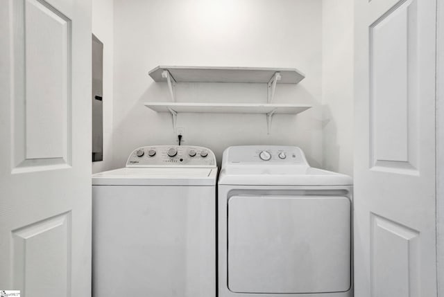 218 Spring View Ln, Taylors, SC 29687 - laundry room featuring washer and dryer and laundry area