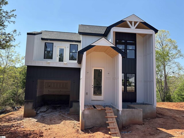 view of front facade