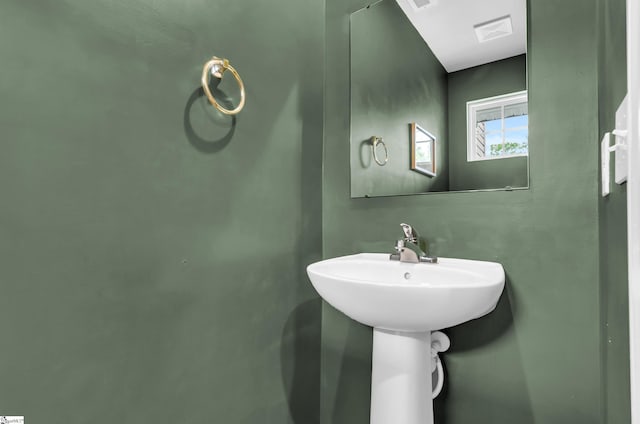 bathroom featuring visible vents