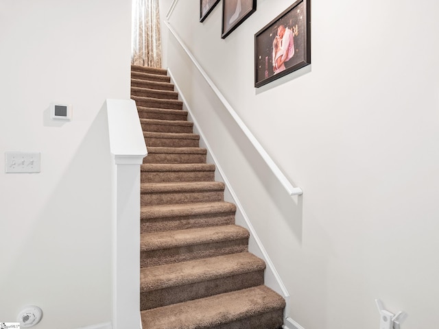 1087 Summerlin Trl, Duncan, SC 29334 - view of stairway